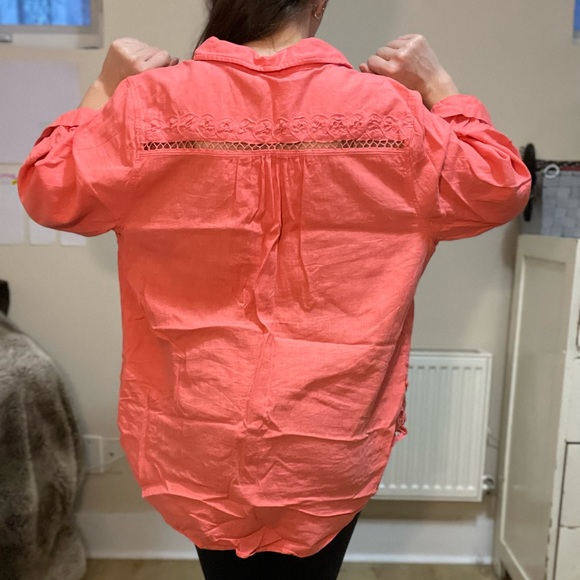 Versatile Salmon Button-Up - Picture 6 of 9